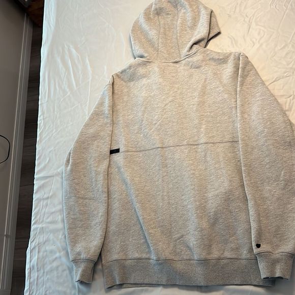 Men’s XL Elm Hoodie - Picture 9 of 16